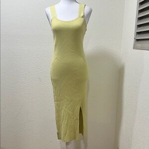 SHYANNE.  Elegant Ribbed Yellow Midi Dress